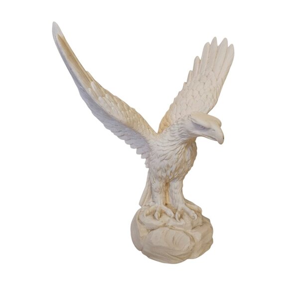 Vintage Alabaster Eagle Sculpture – Signed A. Giannelli, 1973 (8") - Picture 6 of 6